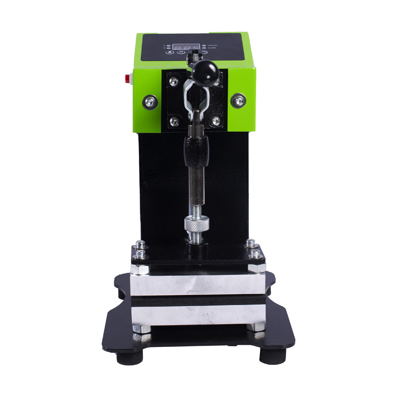 Oil press machine